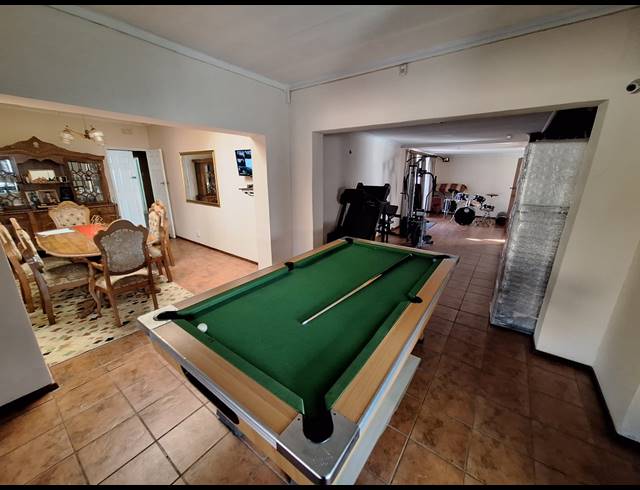 5 BEDROOM HOUSE FOR SALE IN VANDERBIJLPARK SE 1